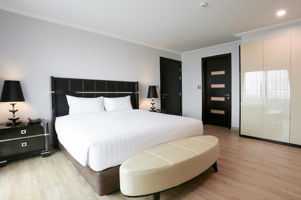Sirin Exclusive Hotel And Residence Pattaya Exterior foto