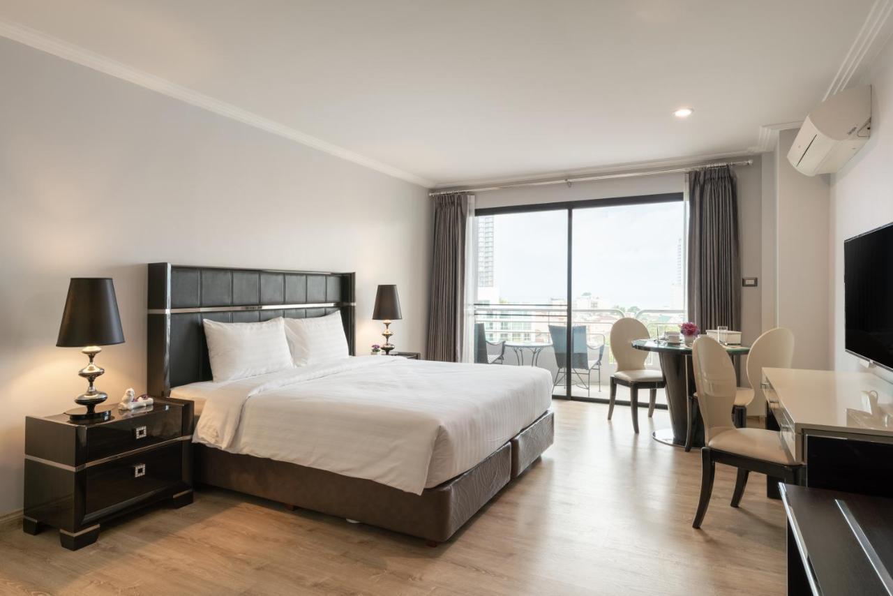Sirin Exclusive Hotel And Residence Pattaya Exterior foto